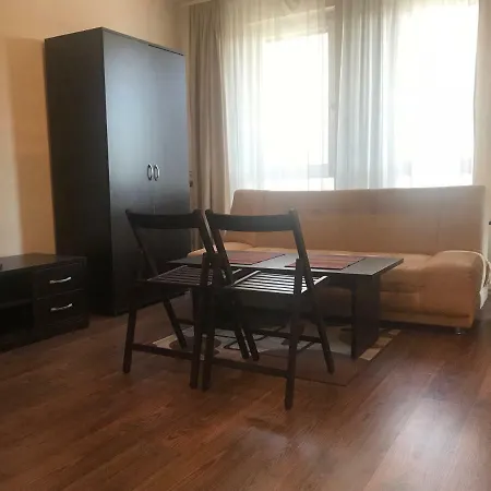 Royal Towers Nadezhda Apartmán *
